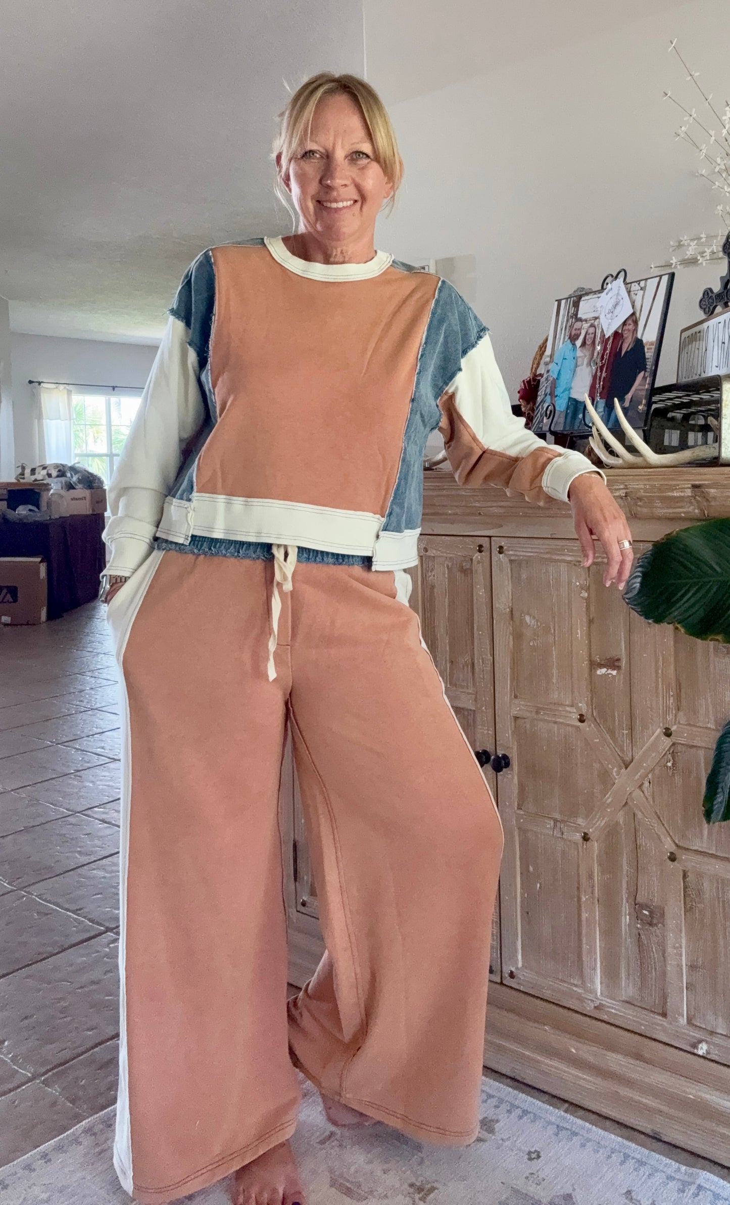 Frayed Color Block Long Sleeve Pullover