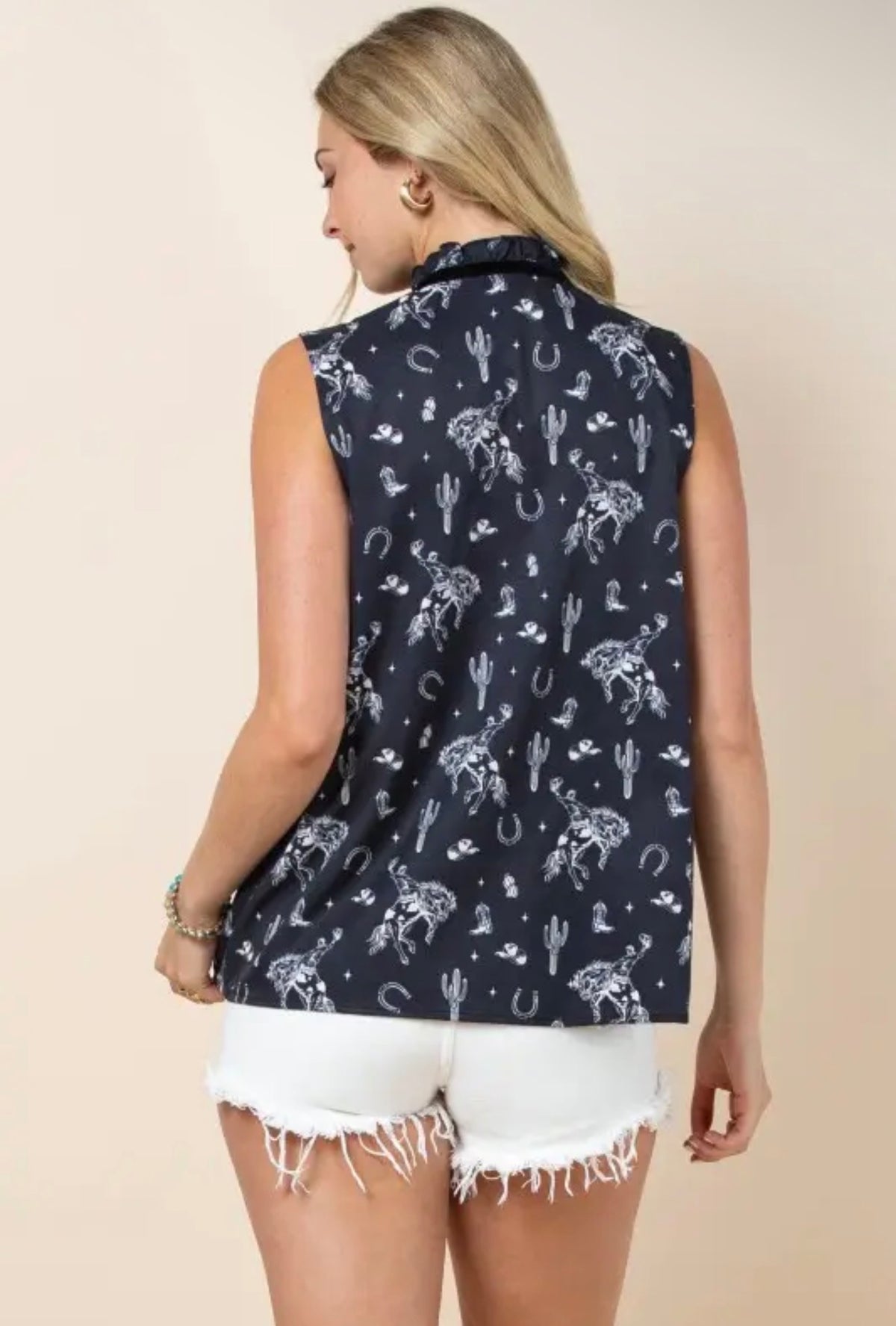 Western Print Ruffle Collar with Tie blouse