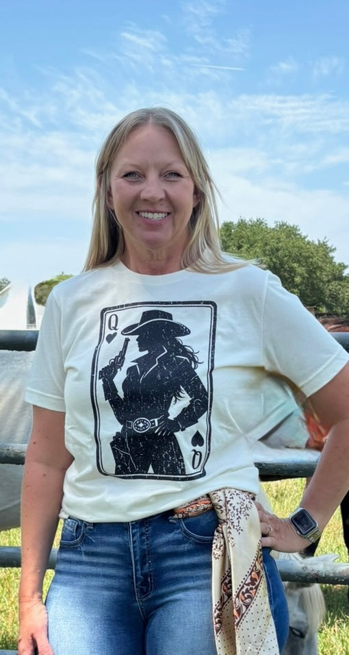 Queen of Hearts Tee
