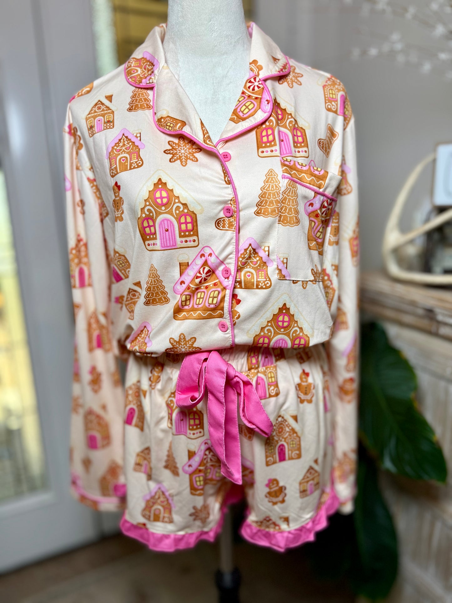 Gingerbread Wonderland Ruffle Shorts Pj Set