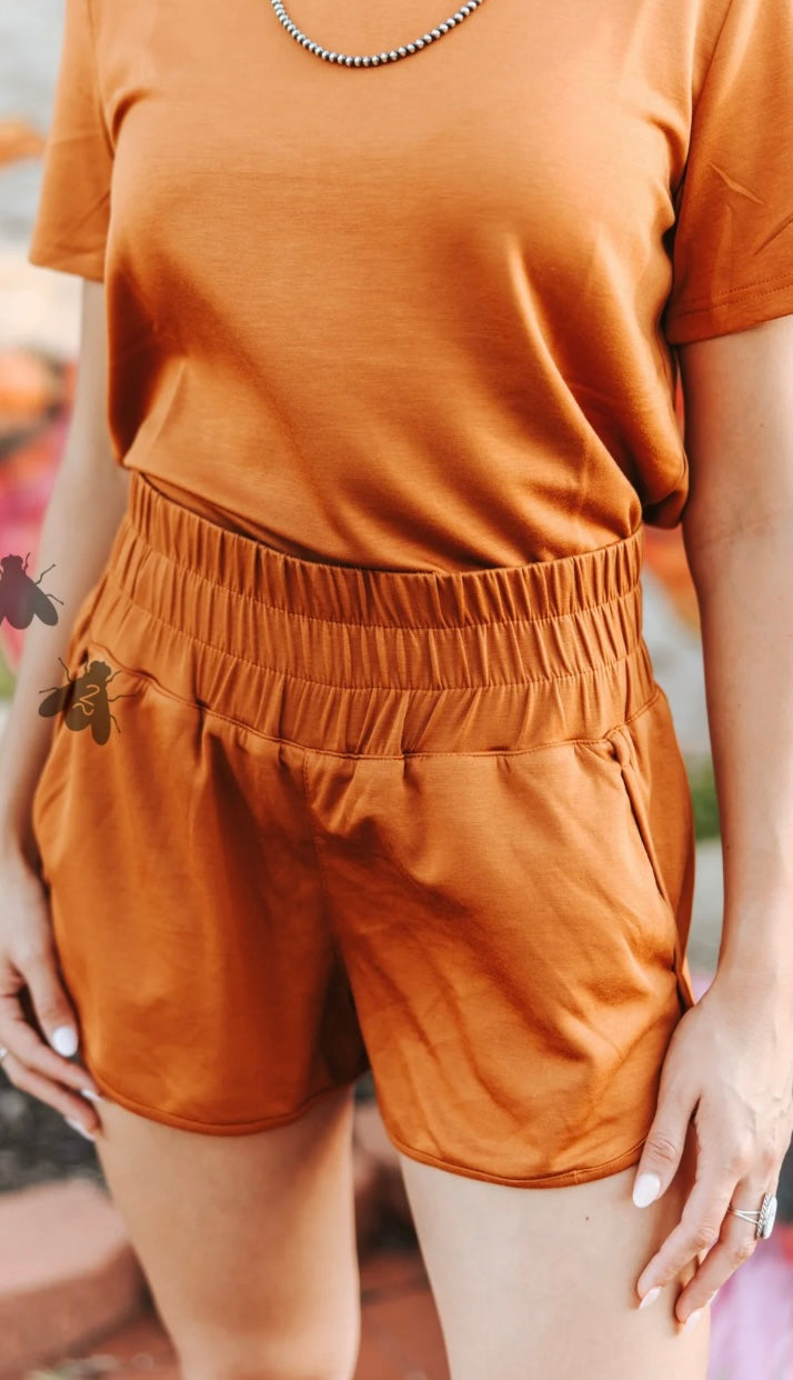 Cloud Basic Short - Saddle
