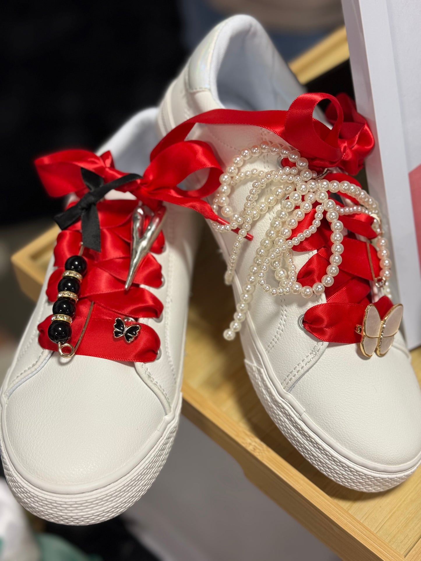 Shoe Charm Bar