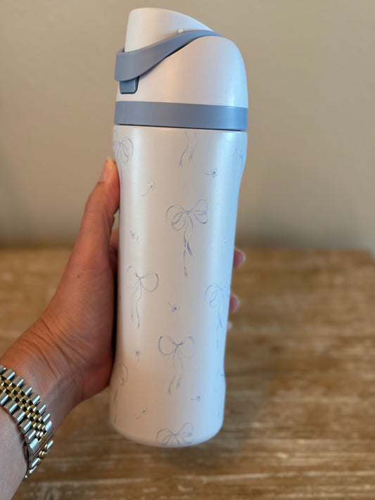 Bow Free Sip Spout